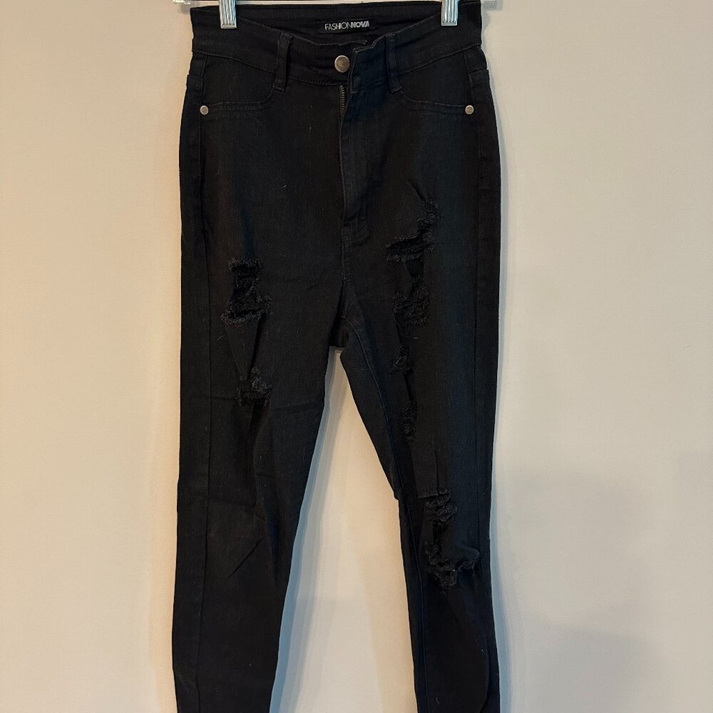FASHION NOVA JEANS